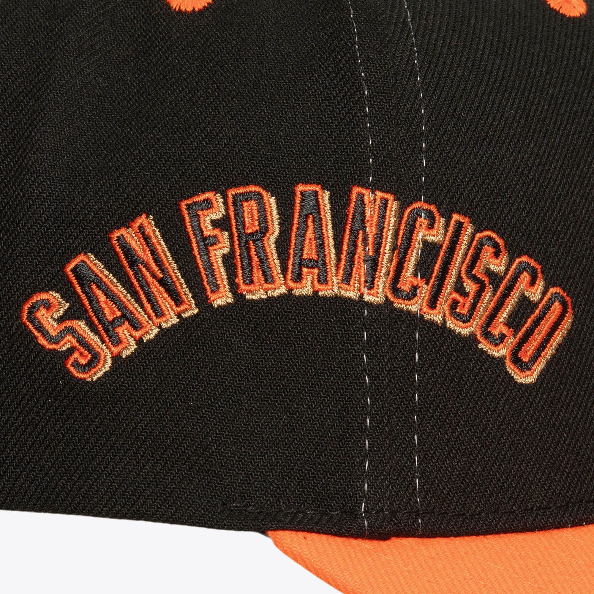 Mens Mitchell & Ness MLB OVERBITE PRO SNAPBACK GIANTS
