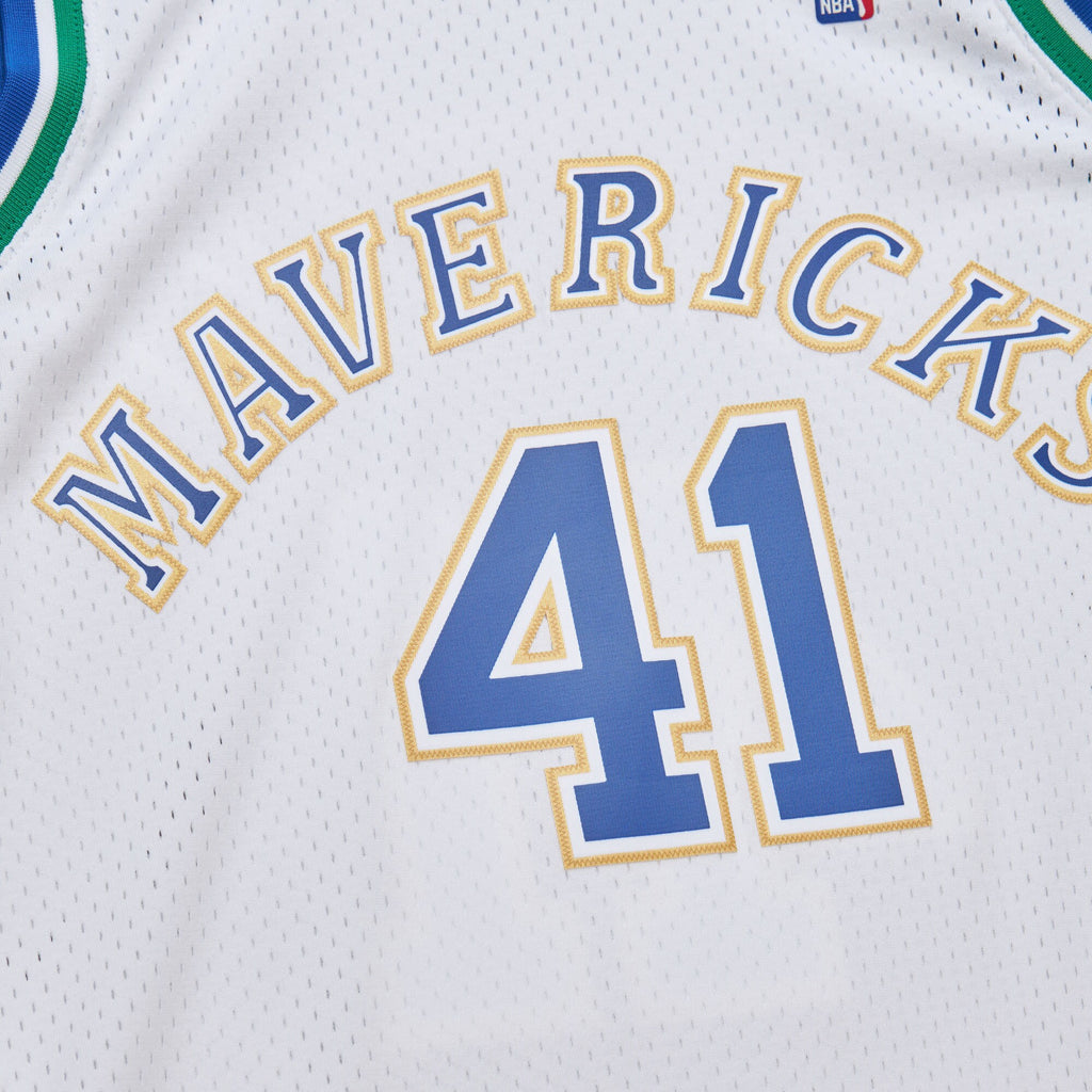 Mens Mitchell & Ness NBA SWINGMAN JERSEY MAVERICKS 1998 DIRK NOWITZKI