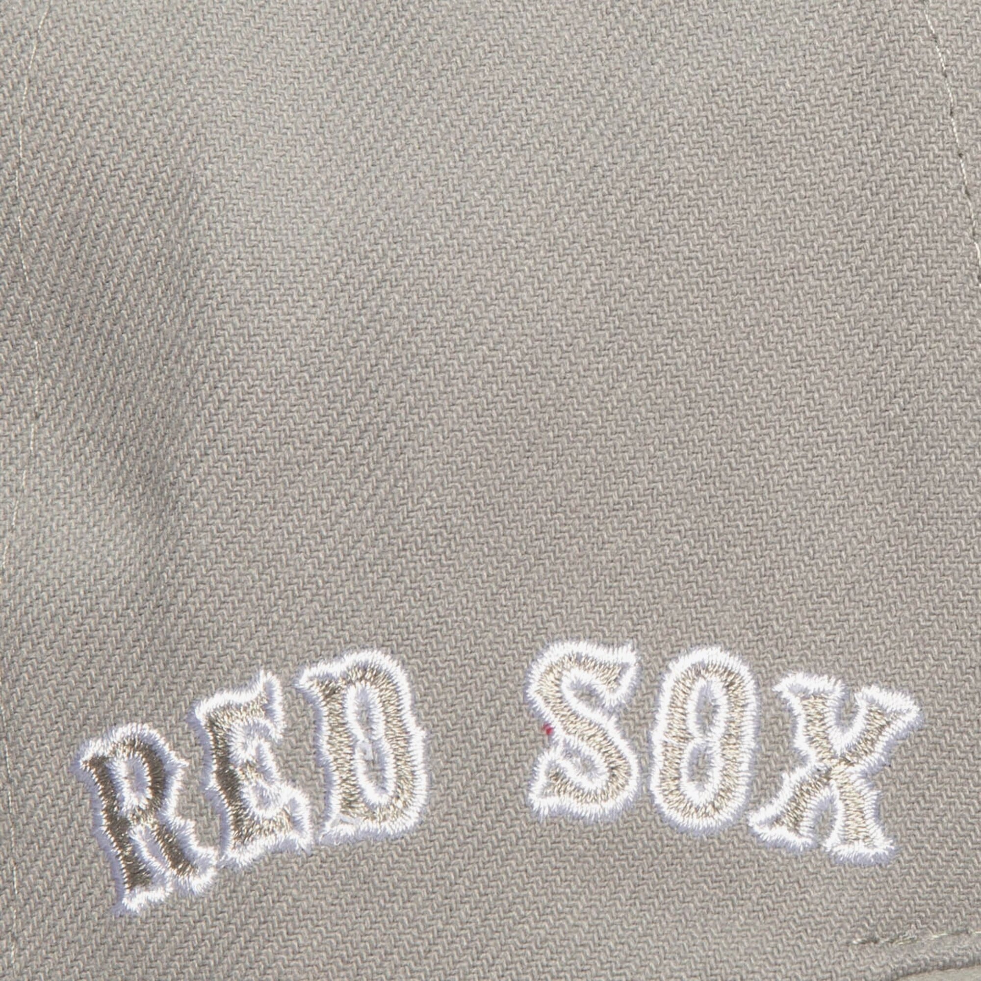 MENS MITCHELL & NESS MLB EVERGREEN GREY WHITE SNAPBACK RED SOX