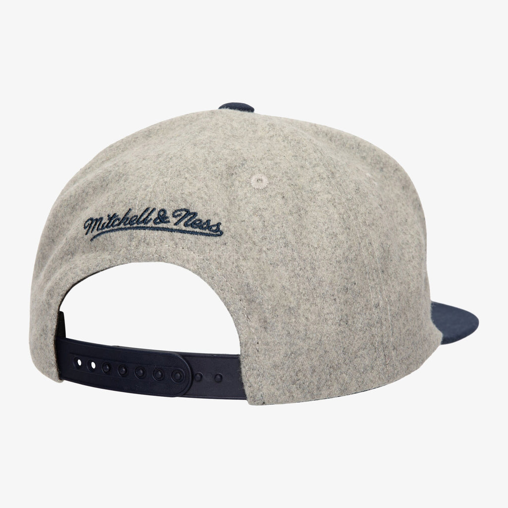 Mens Mitchell & Ness MLB TAILSWEEP 2.0 MELTON SNAPBACK YANKEES