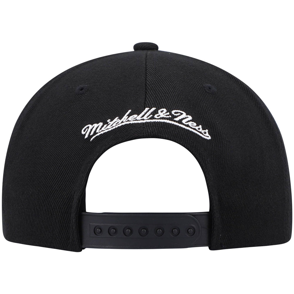 [6HSSSH21228-BNEBLCK] MENS MITCHELL & NESS NBA BROOKLYN NETS ALL LOVE SNAPBACK