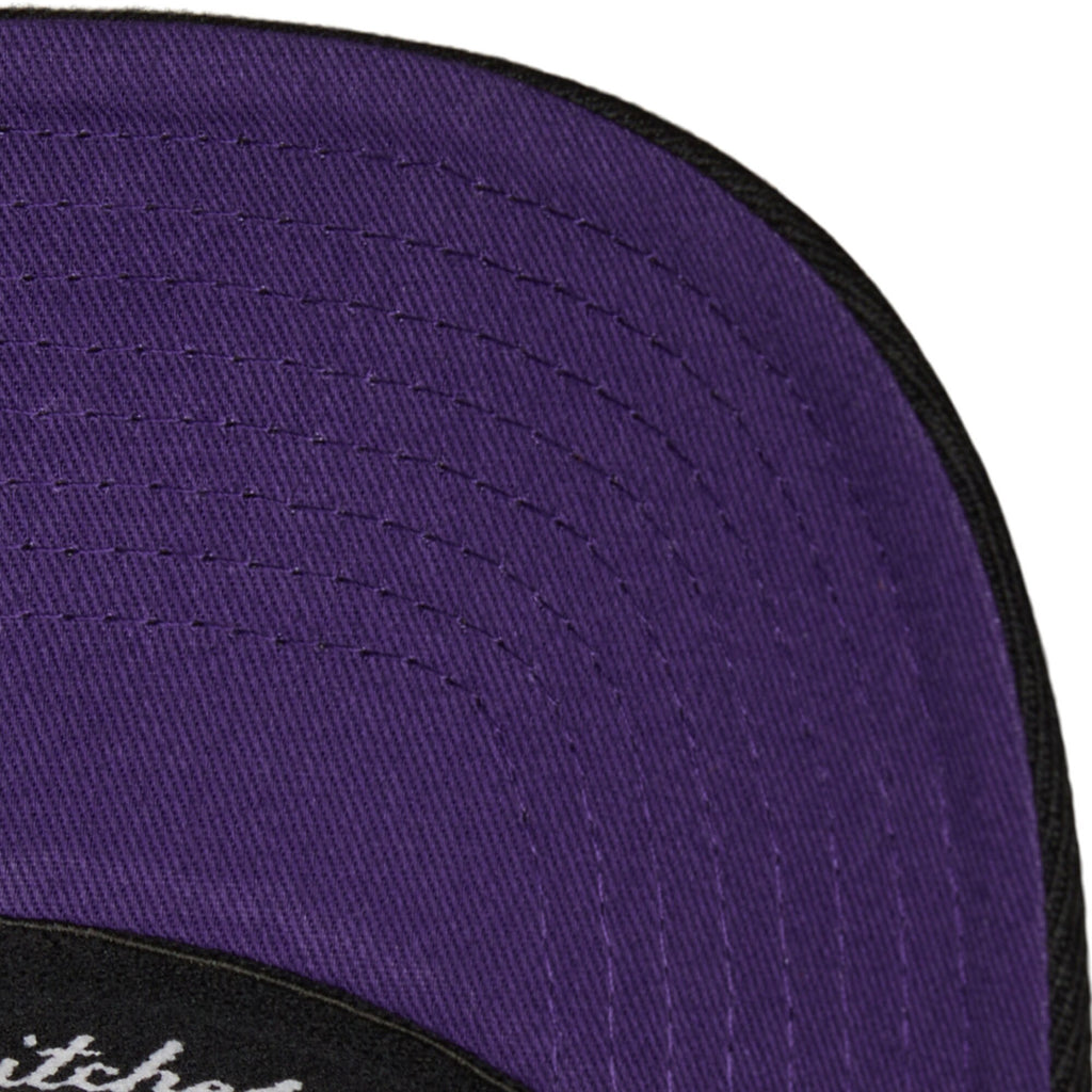 MENS MITCHELL & NESS NBA TEAM SCRIPT 2.0 STRETCH SNAPBACK HORNETS - BLACK