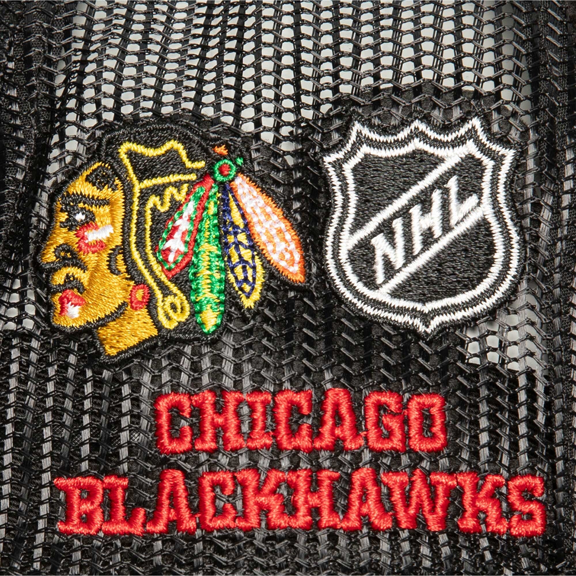 MENS MITCHELL & NESS NHL TIMES UP TRUCKER BLACKHAWKS - BLACK
