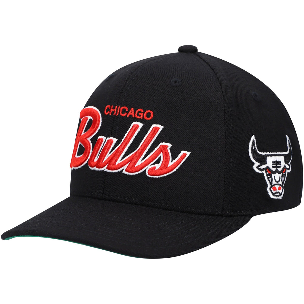 [6HSSMM19360-CBUBLCK] MENS NBA CHICAGO BULLS FOUNDATION SCRIPT STRECTH SNAPBACK