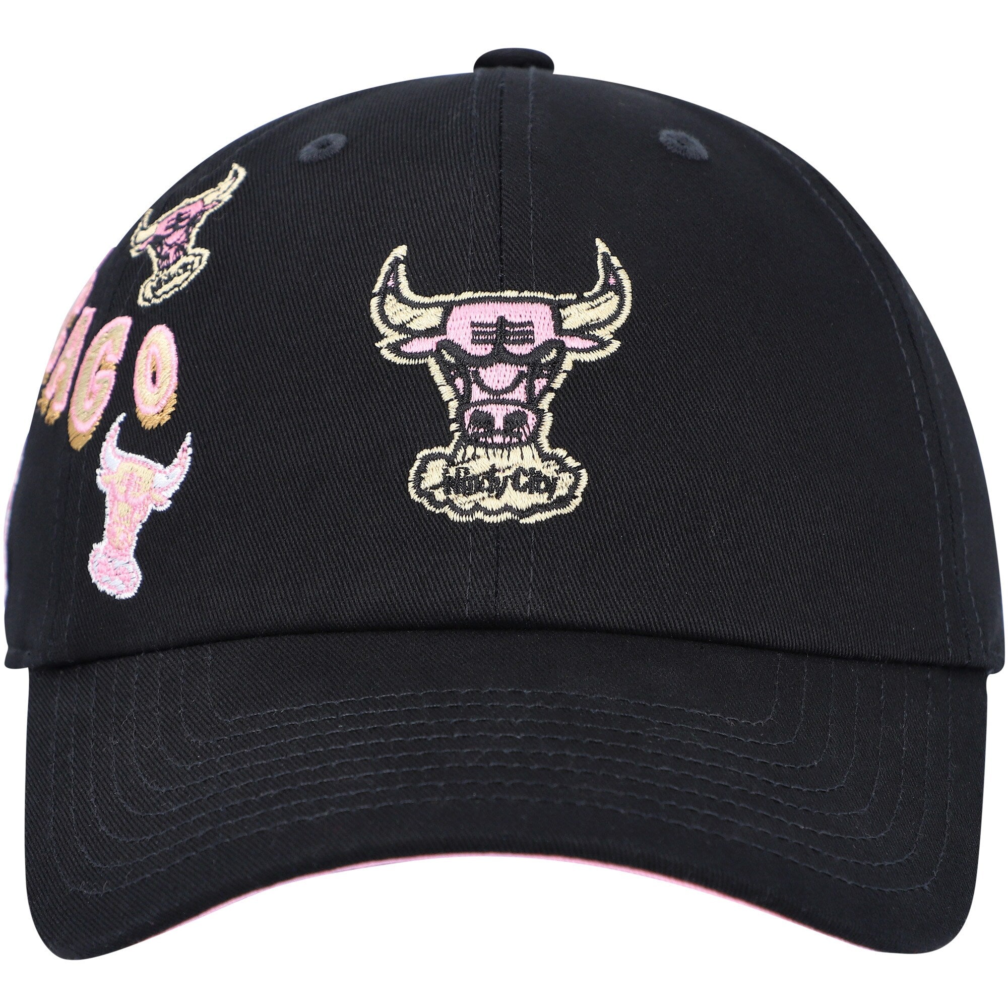 MENS MITCHELL & NESS NBA SIDEWALK SKETCH STRAPBACK HWC BULLS - BLACK