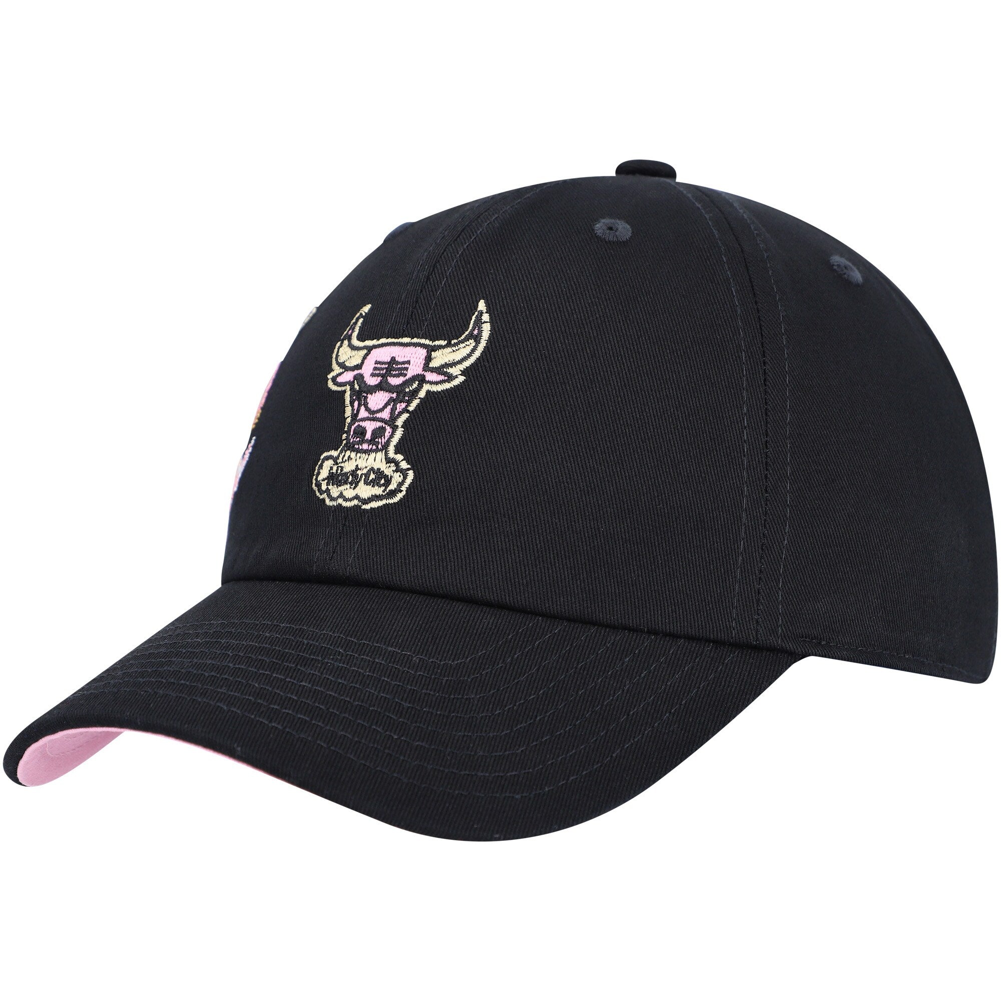 MENS MITCHELL & NESS NBA SIDEWALK SKETCH STRAPBACK HWC BULLS - BLACK
