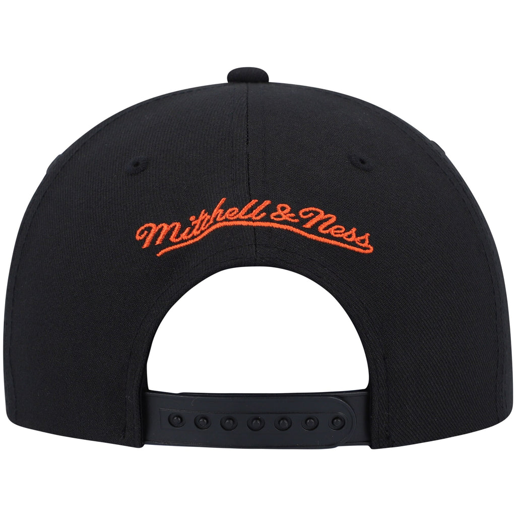 MENS MITCHELL & NESS NBA FRONT LOADED SNAPBACK HWC KNICKS - BLACK