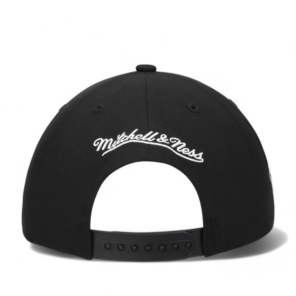 MENS MITCHELL & NESS NHL PANDA PRO SNAPBACK BLACKHAWKS - BLACK