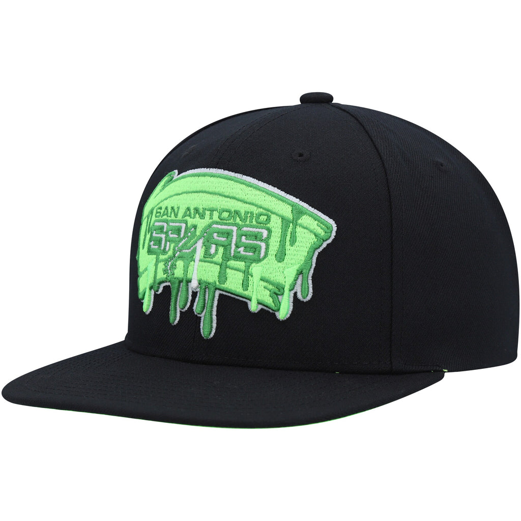 MENS MITCHELL & NESS NBA SLIME DRIP SNAPBACK HWC SPURS - BLACK