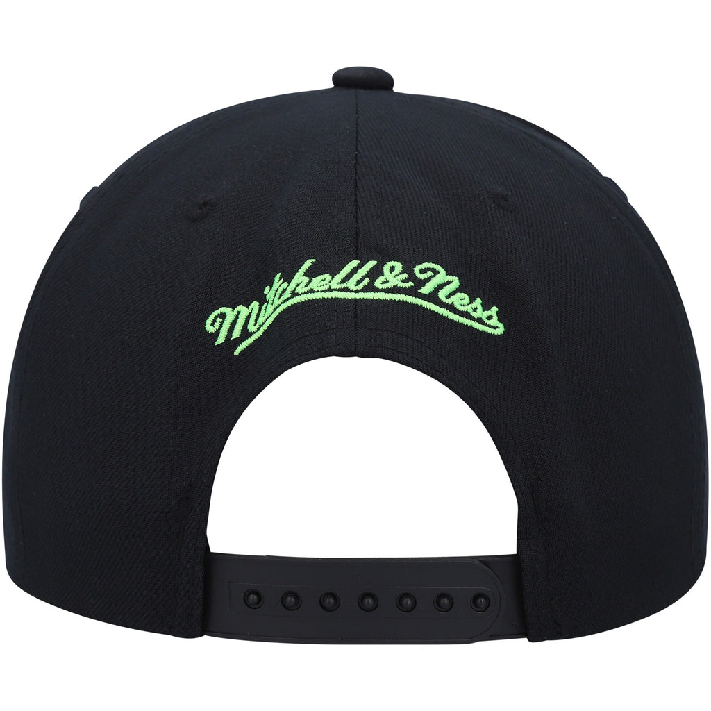 MENS MITCHELL & NESS NBA SLIME DRIP SNAPBACK HWC SPURS - BLACK