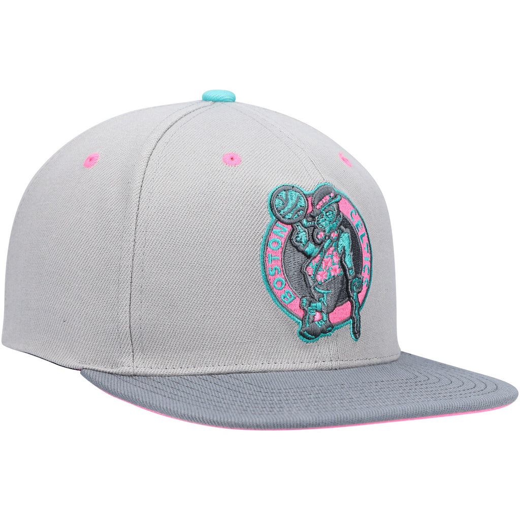 MENS MITCHELL & NESS NBA GRAY WOLF MAGS SNAPBACK CELTICS - LIGHT GREY