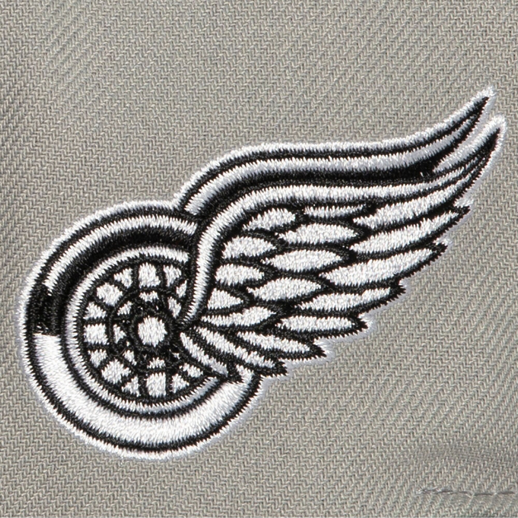 Mens Mitchell & Ness NHL ALTERNATE FLIP SNAPBACK RED WINGS