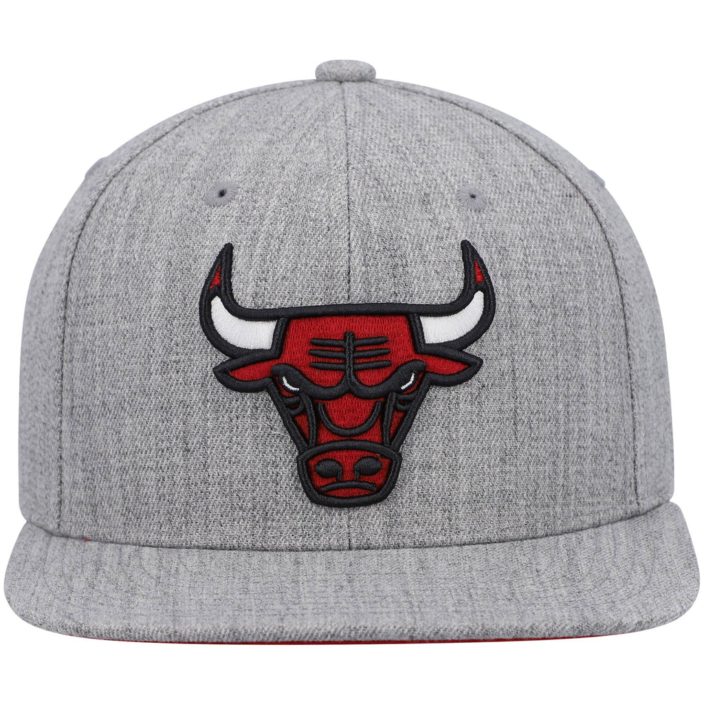 Mens MITCHELL & NESS NBA TEAM HEATHER 2.0 SNAPBACK BULLS