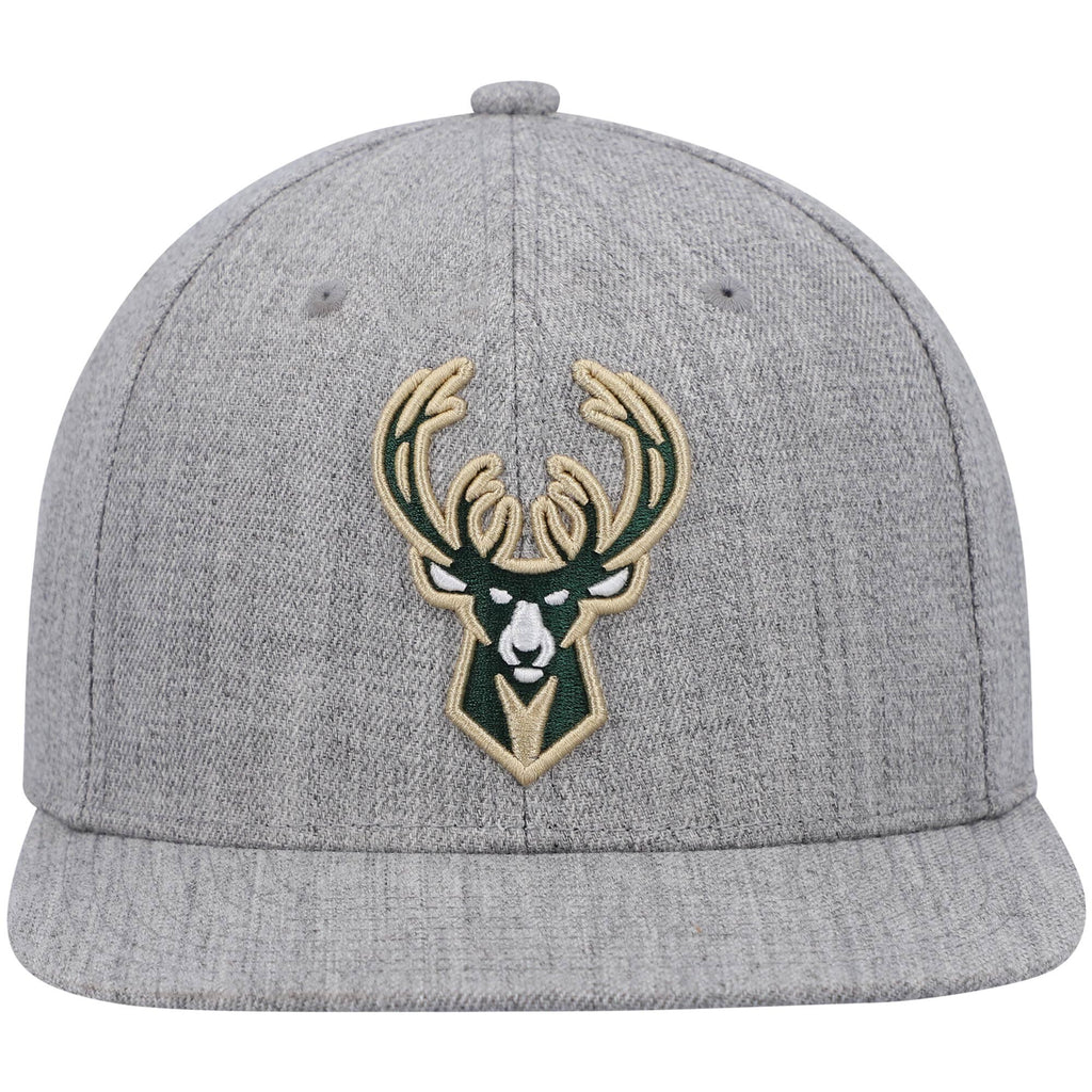 MENS MITCHELL & NESS NBA TEAM HEATHER 2.0 SNAPBACK BUCKS - GREY HEATHER