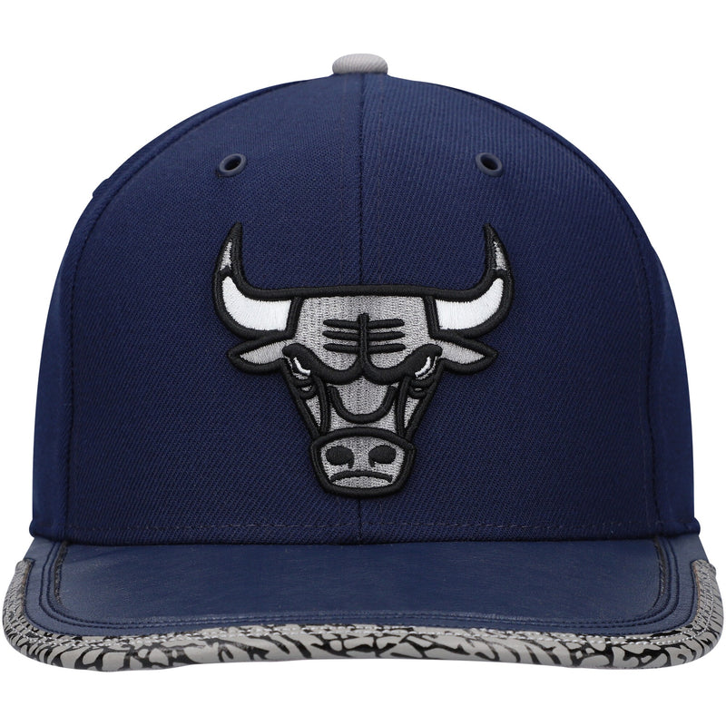 MENS MITCHELL & NESS NBA DAY 3 SNAPBACK BULLS - NAVY
