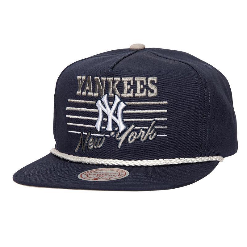 Mens Mitchell & Ness MLB RADIANT LINES DEADSTOCK SNAPBACK YANKEES