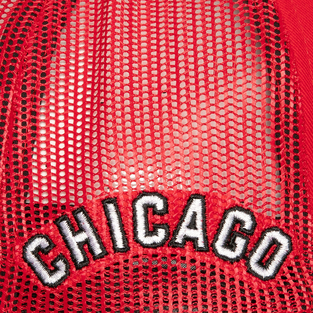 MENS MITCHELL & NESS MLB CURVEBALL TRUCKER COOP WHITE SOX - RED
