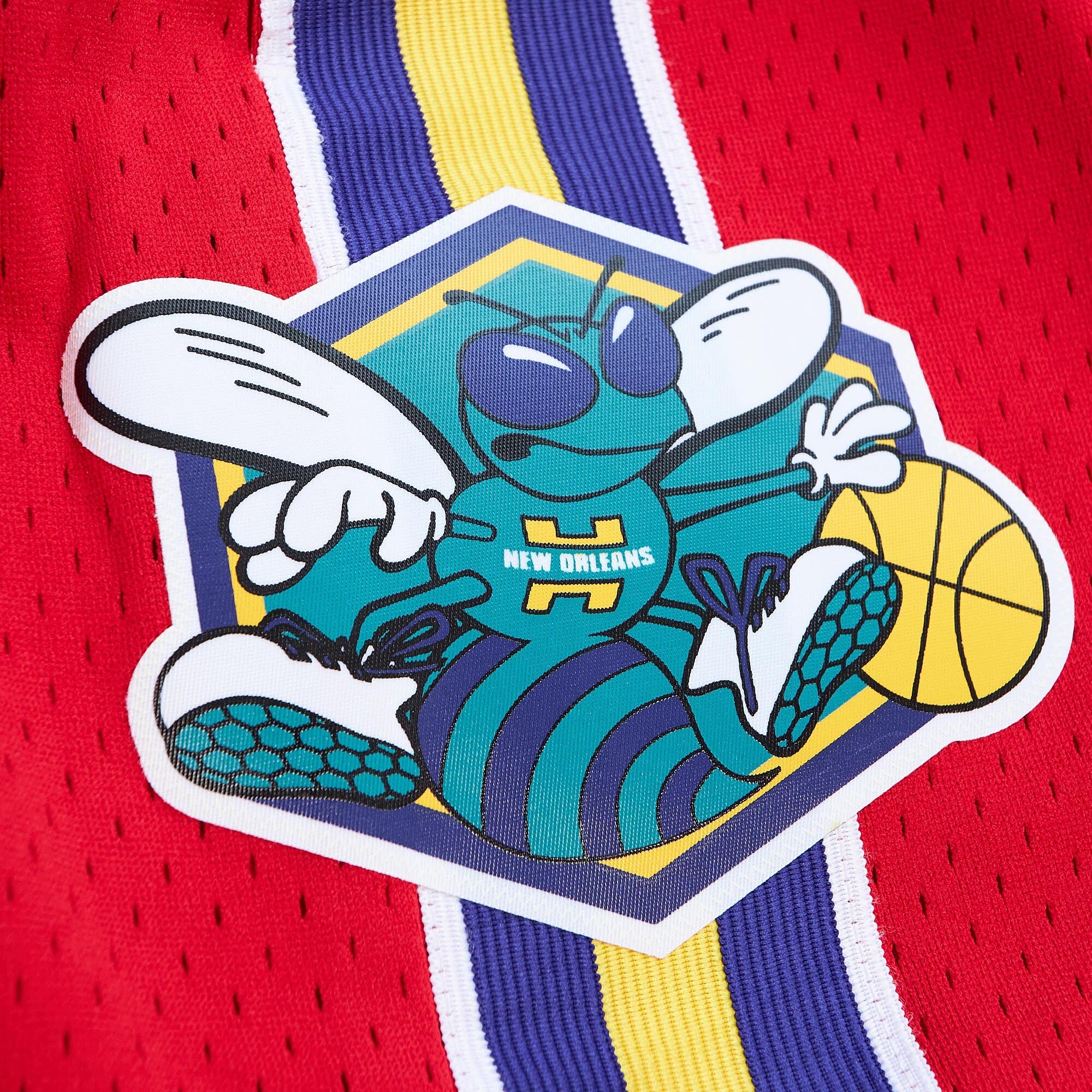 Mens Mitchell & Ness NBA ALTERNATE SHORTS HORNETS 2006