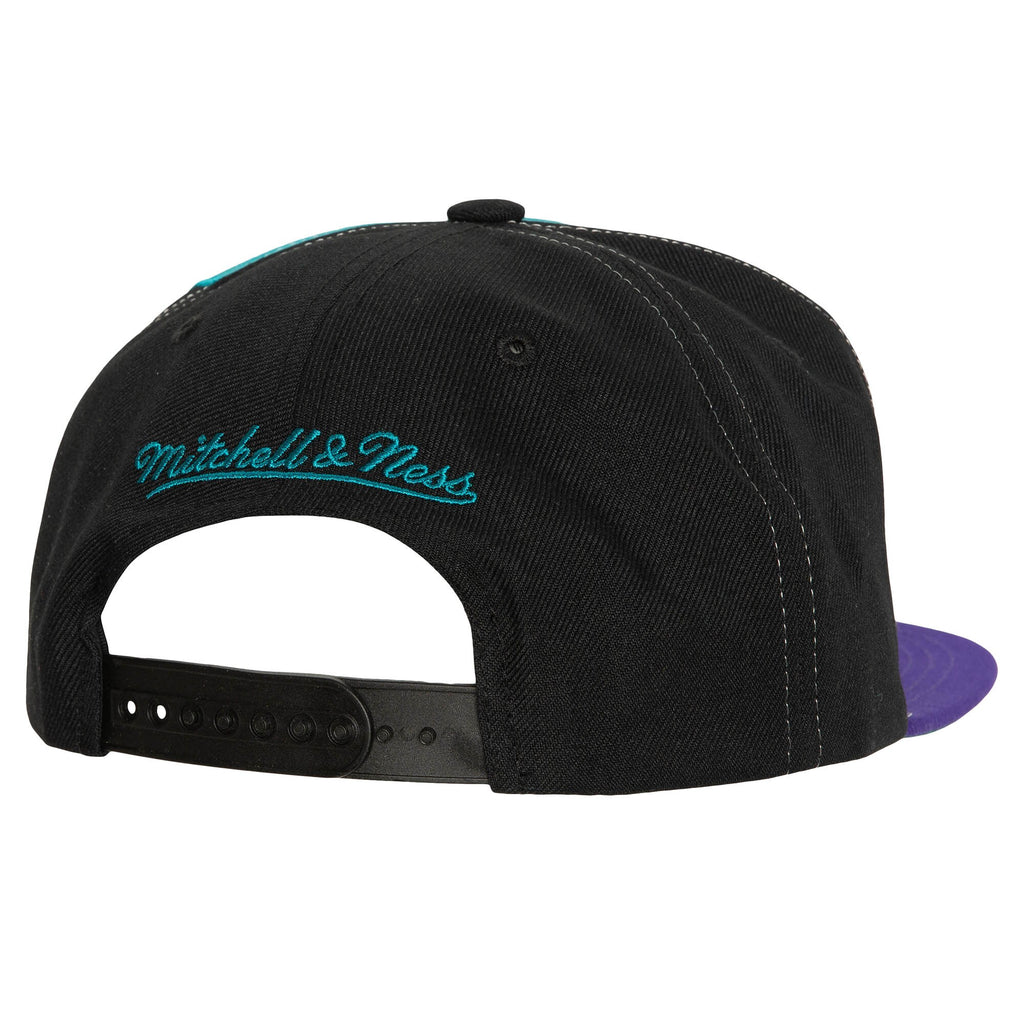 Mens Mitchell & Ness NBA MULTIPLY SNAPBACK HWC HORNETS
