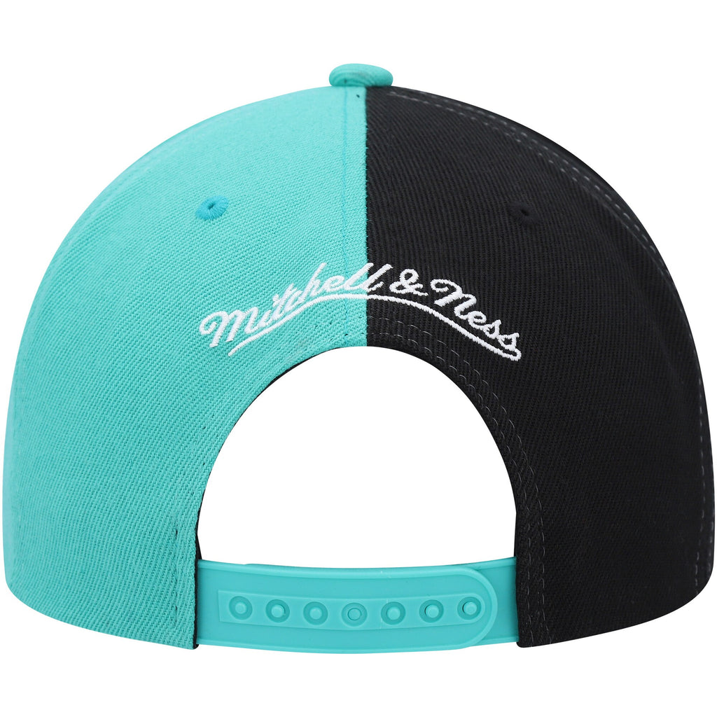 Mens MITCHELL & NESS NBA RETROLINE SNAPBACK HWC SPURS