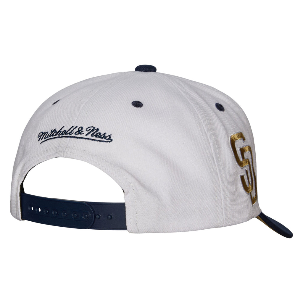 Mens Mitchell & Ness MLB EVERGREEN PRO SNAPBACK COOP PADRES