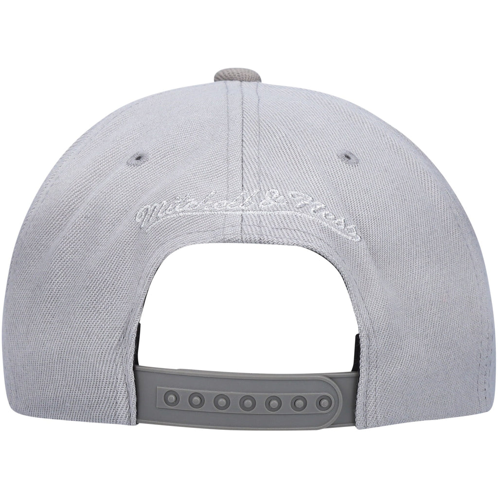 MENS MITCHELL & NESS NBA METALLIC GRAY SNAPBACK LAKERS - GREY