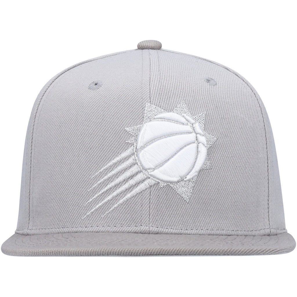 MENS MITCHELL & NESS NBA METALLIC GRAY SNAPBACK SUNS - GREY