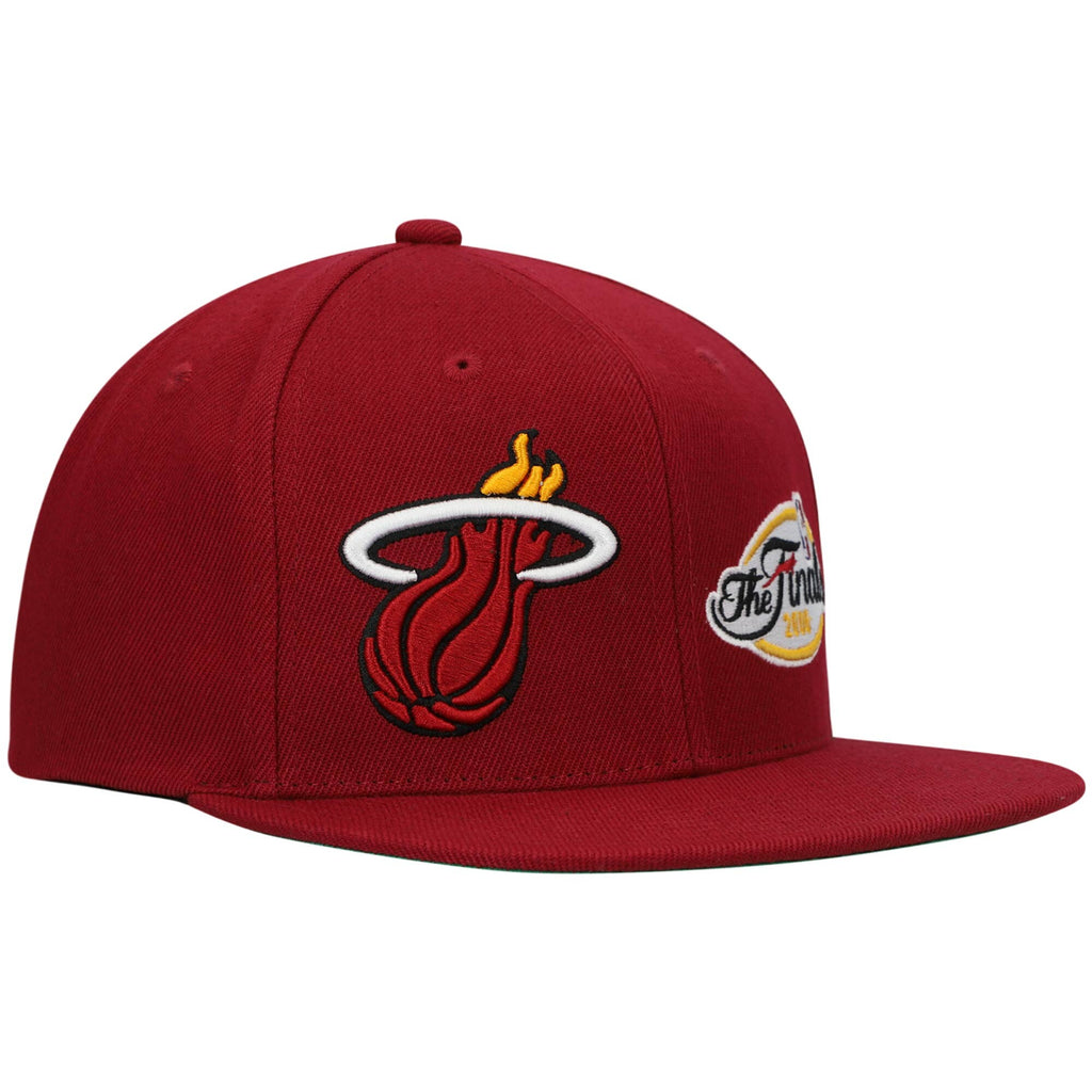MENS MITCHELL & NESS NBA DUAL WHAMMY SNAPBACK HEAT - CARDINAL