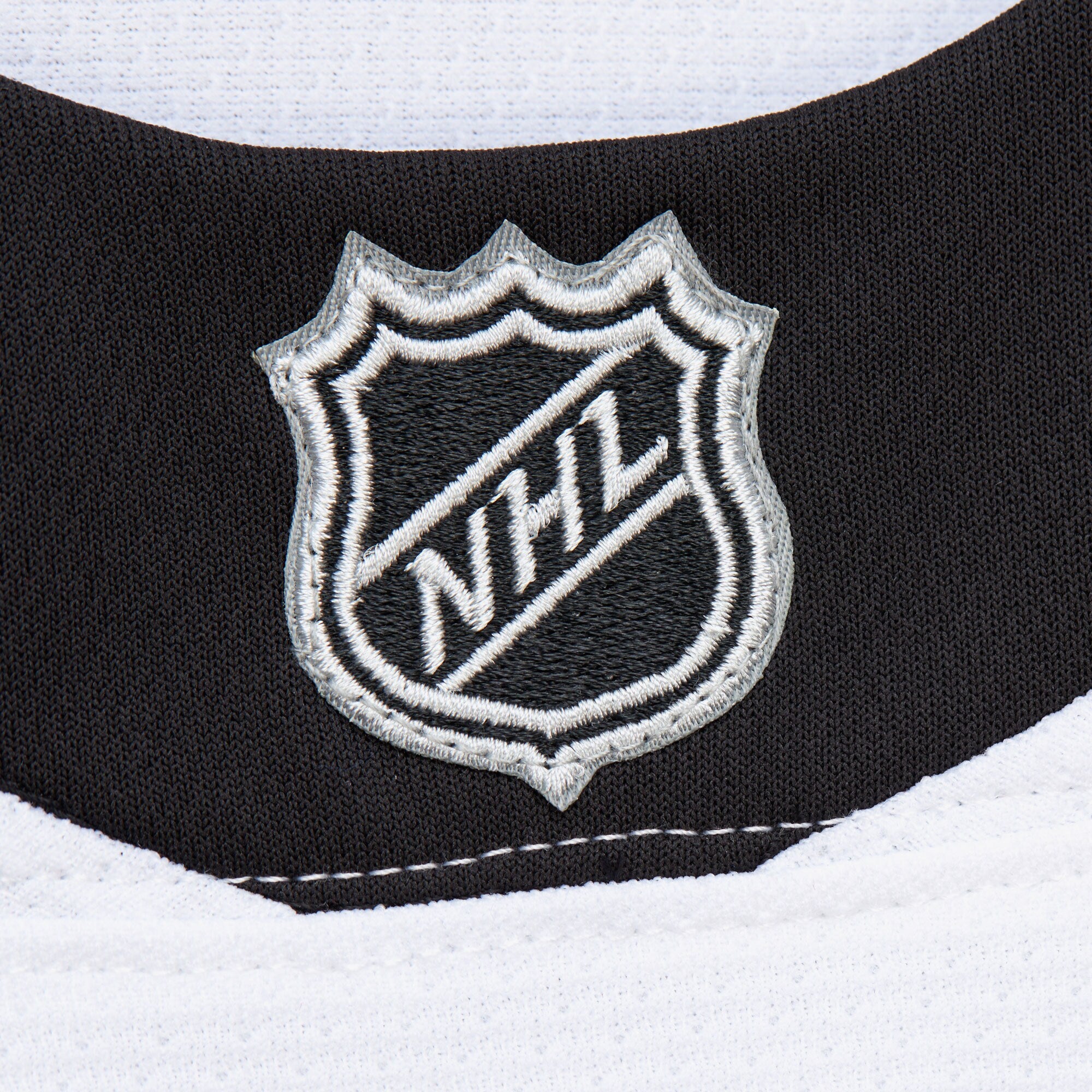 Mens Mitchell & Ness NHL WHITE JERSEY AVALANCHE 2016 NATHAN MACKINNON