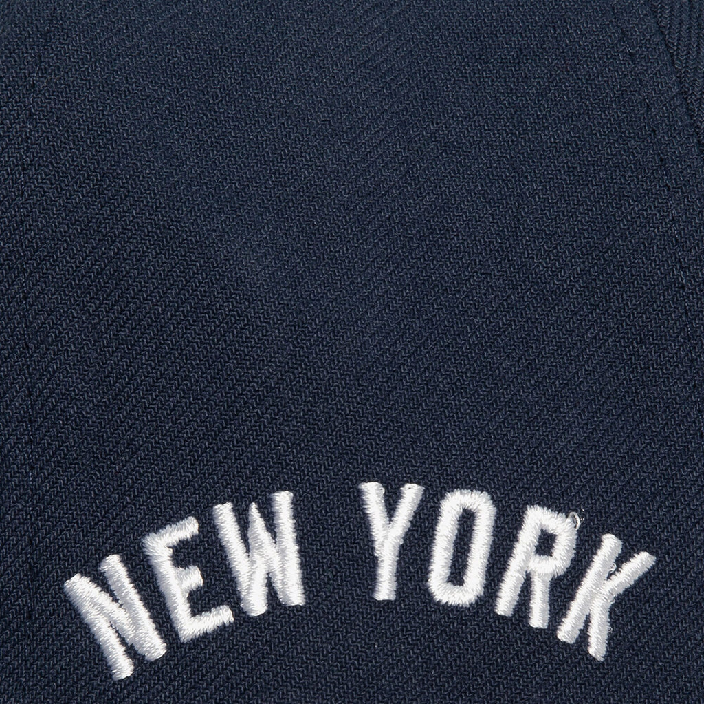 Mens Mitchell & Ness MLB BASES LOADED FITTED COOP YANKEES