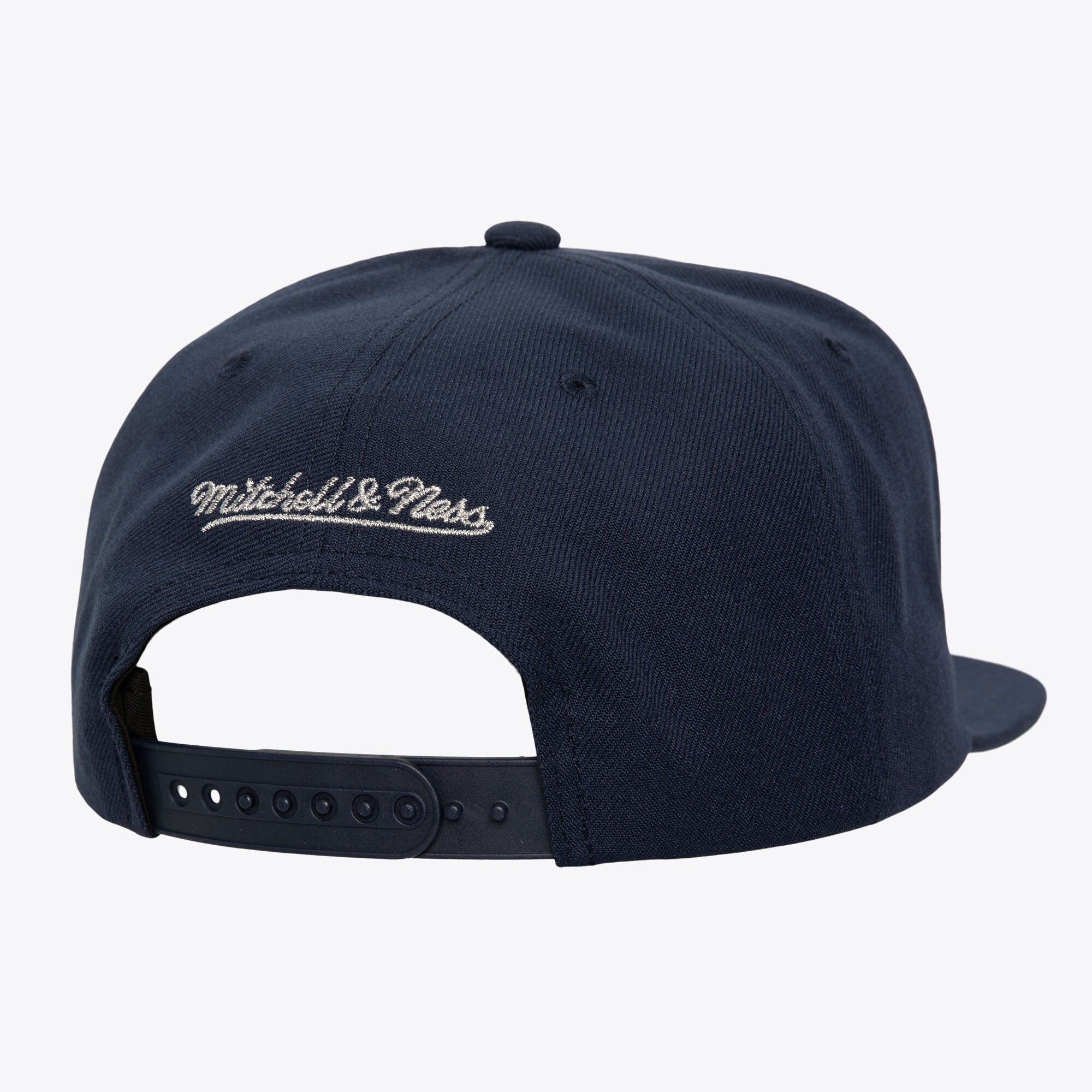 MENS MITCHELL & NESS MLB BADGE LINE RETRO SNAPBACK YANKEES