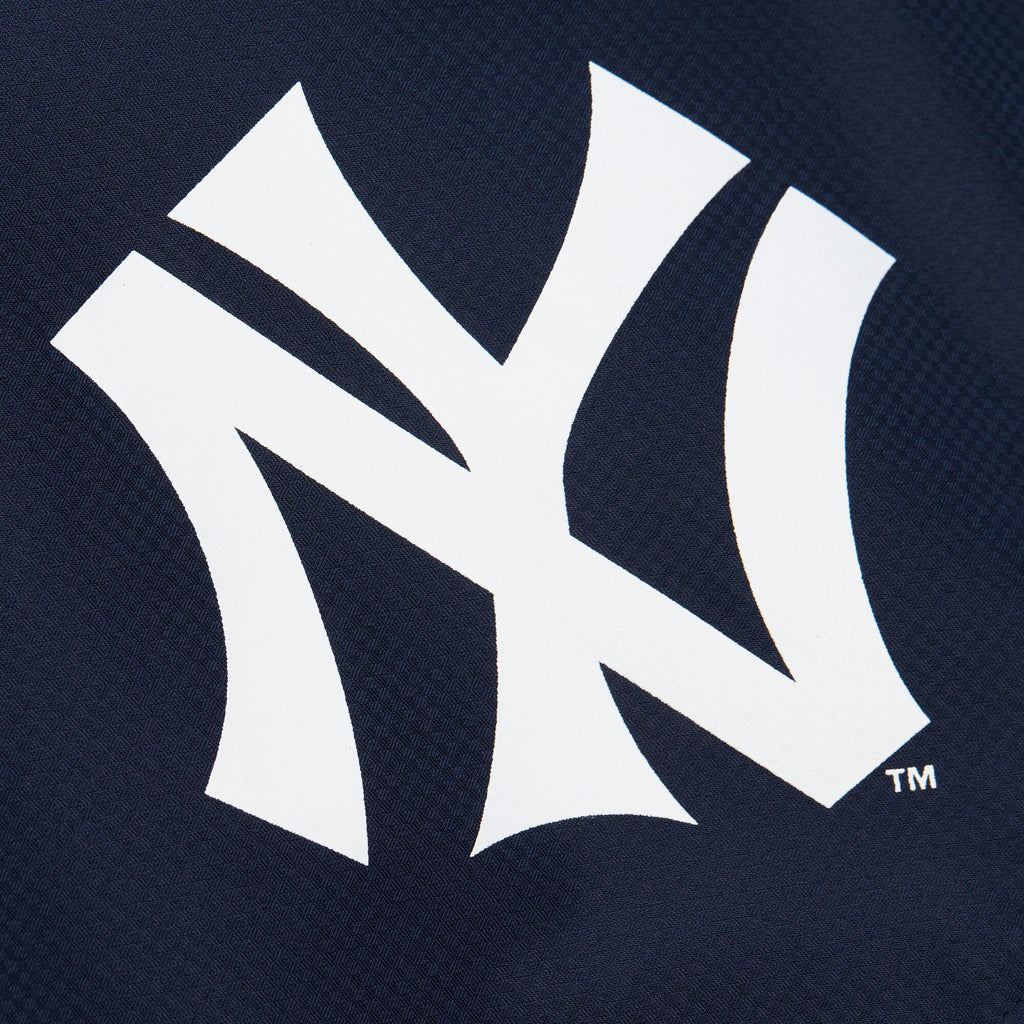 MENS MITCHELL & NESS MLB ULTIMATE LIGHTWEIGHT WINDBREAKER VINTAGE LOGO YANKEES