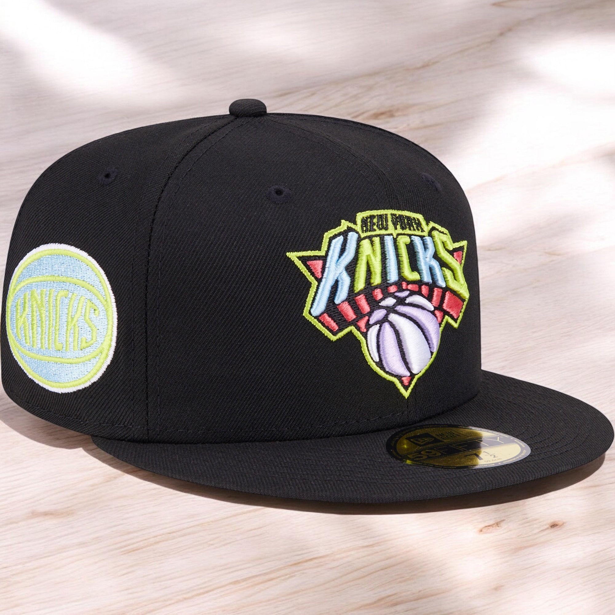 [60303680] Mens New Era NBA NY KNICKS 5950 COLOR PACK SIDE PATCH FITTED - BLACK