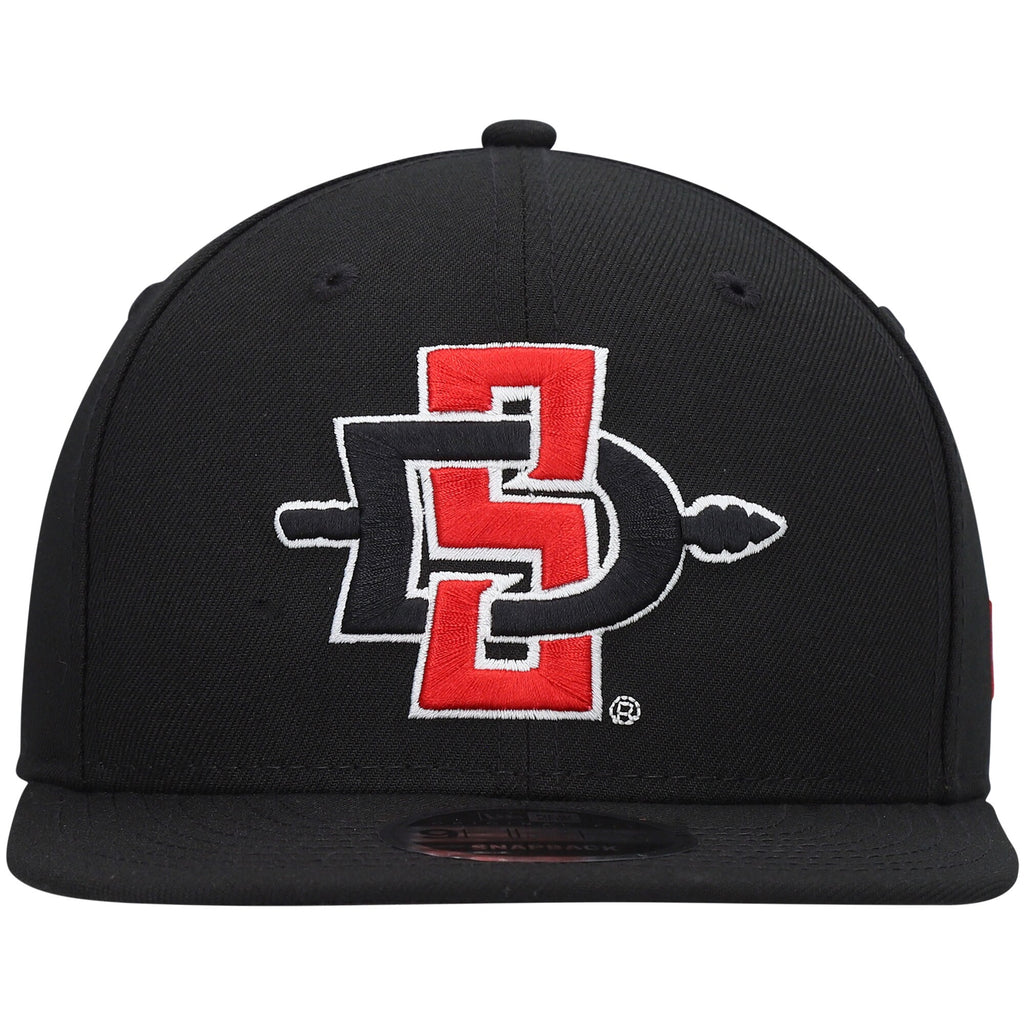 [70523721] MENS NEW ERA NCAA SAN DIEGO STATE AZTECS 950 SNAPBACK - BLACK/RED