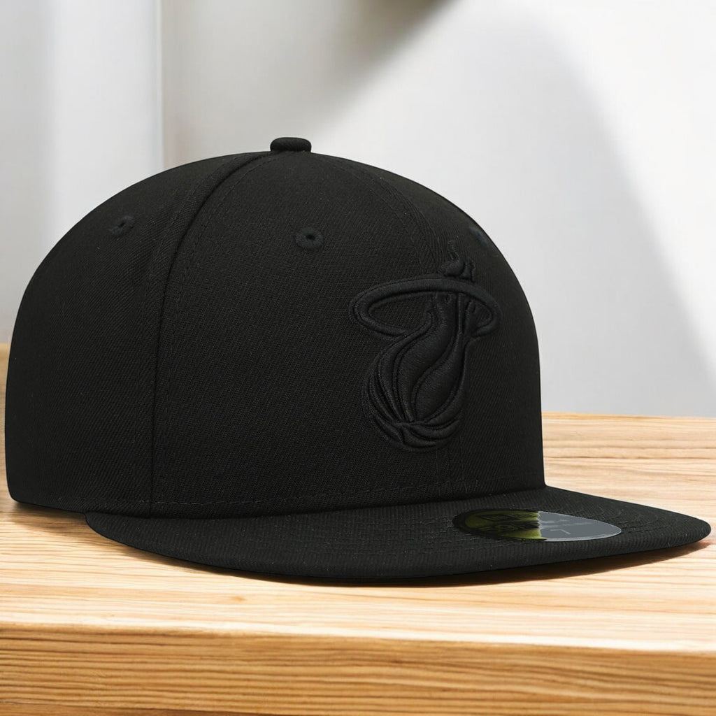 [70632947] Mens New Era NBA 5950 BLACK ON BLACK FITTED - MIAMI HEAT