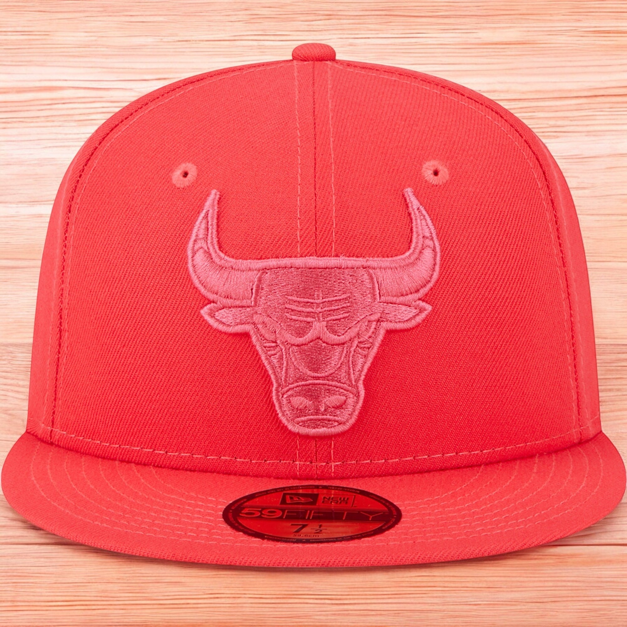 [60322440] MENS NEW ERA NBA CHICAGO BULLS 5950 COLOR PACK FITTED - RED