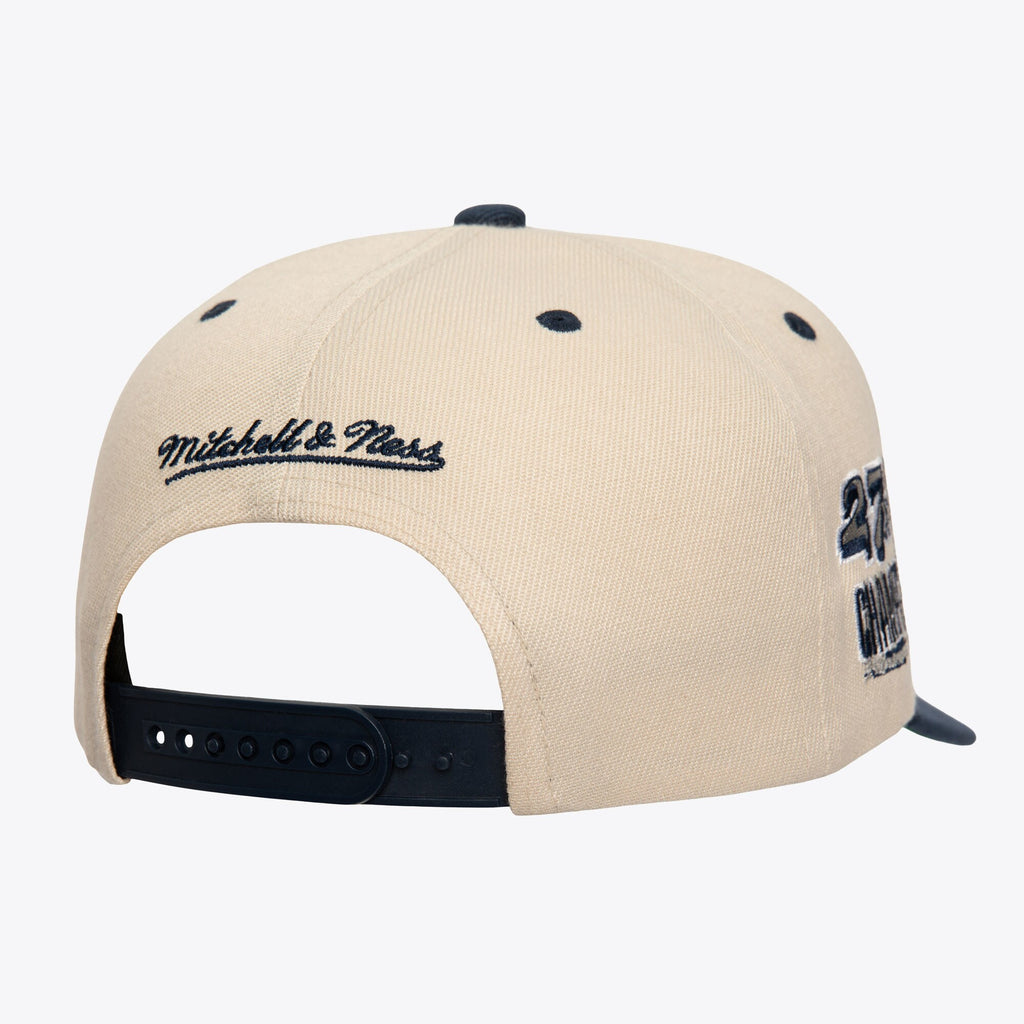 MENS MITCHELL & NESS MLB LEGACY DEFINED PRO SNAPBACK YANKEES