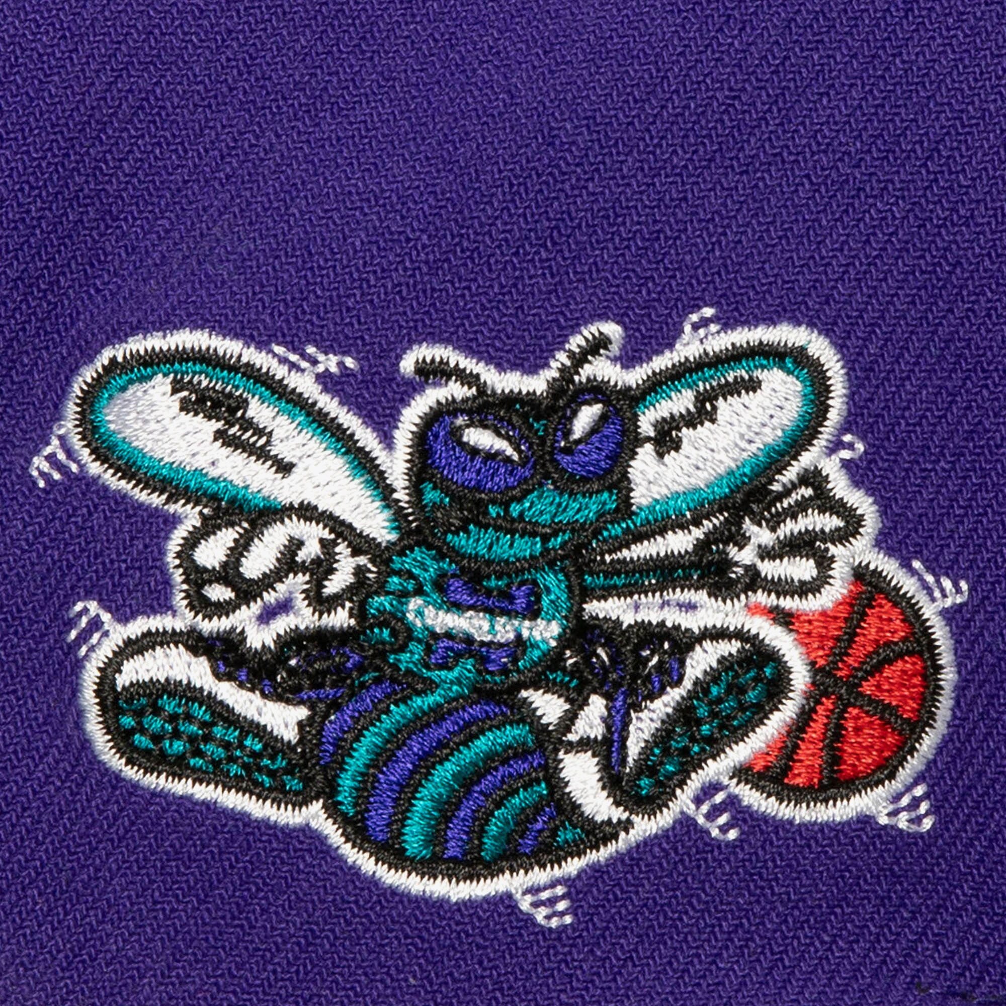 MENS MITCHELL & NESS NBA RETRO SPORT SNAPBACK HWC HORNETS - PURPLE
