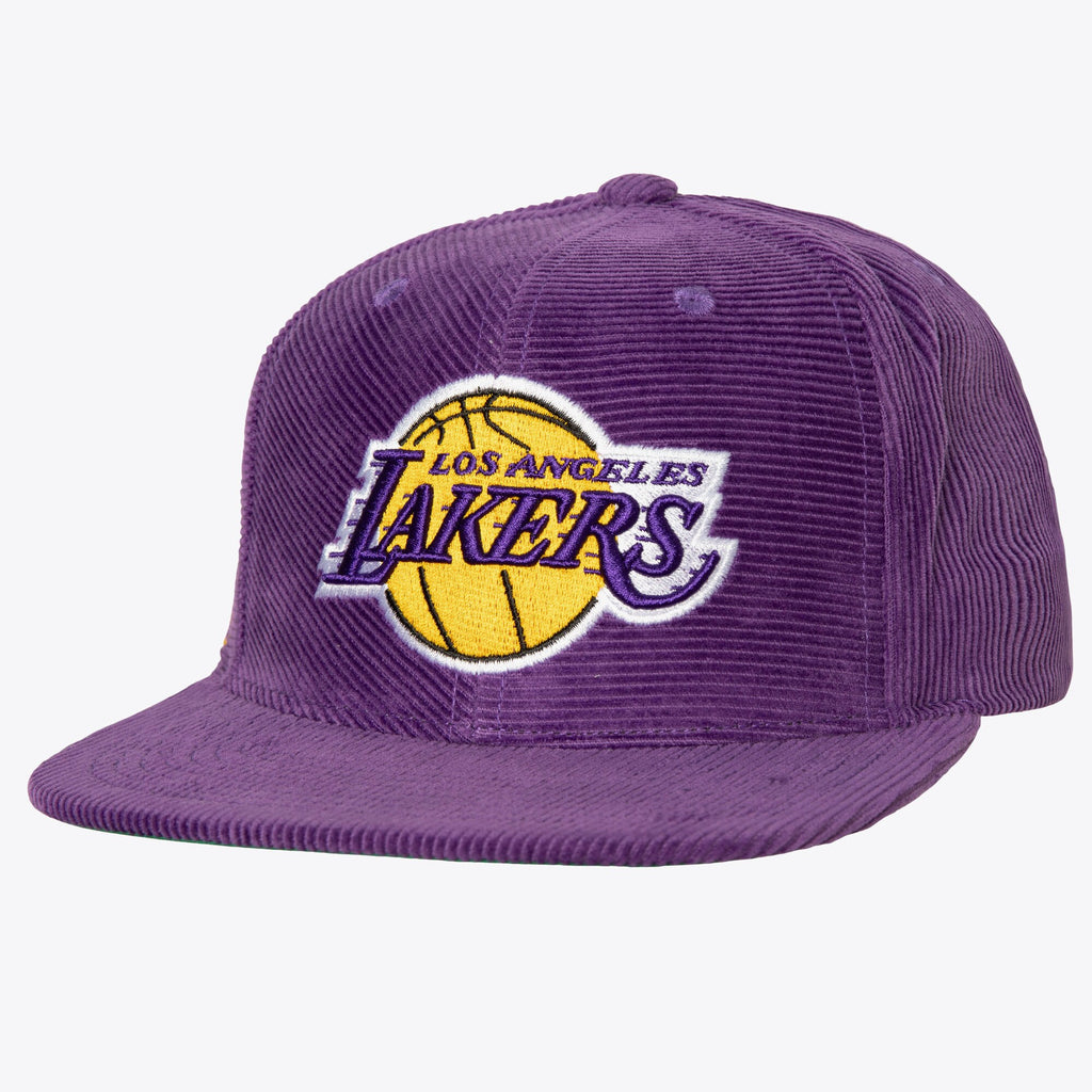 MENS MITCHELL & NESS NBA ALL DIRECTIONS SNAPBACK LAKERS - PURPLE