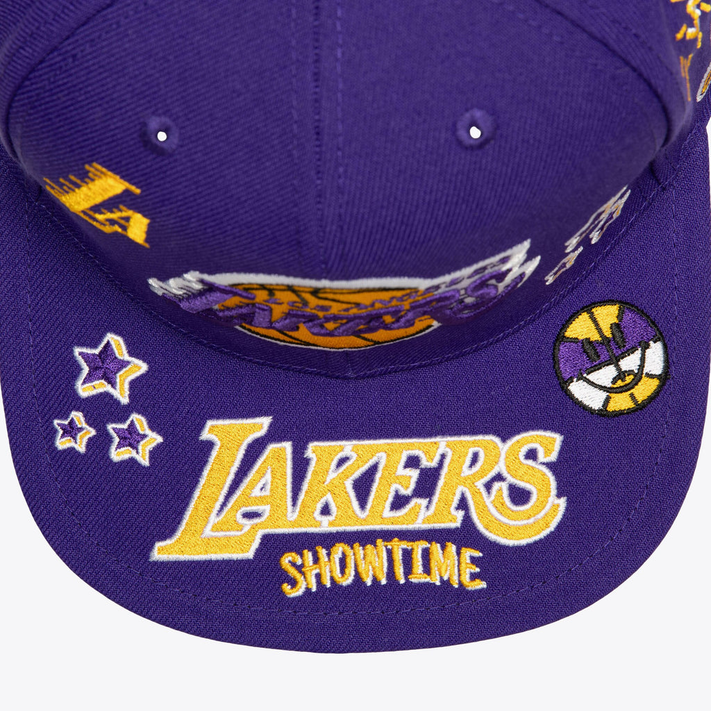 MENS MITCHELL & NESS NBA ALL OUT SNAPBACK LAKERS - PURPLE