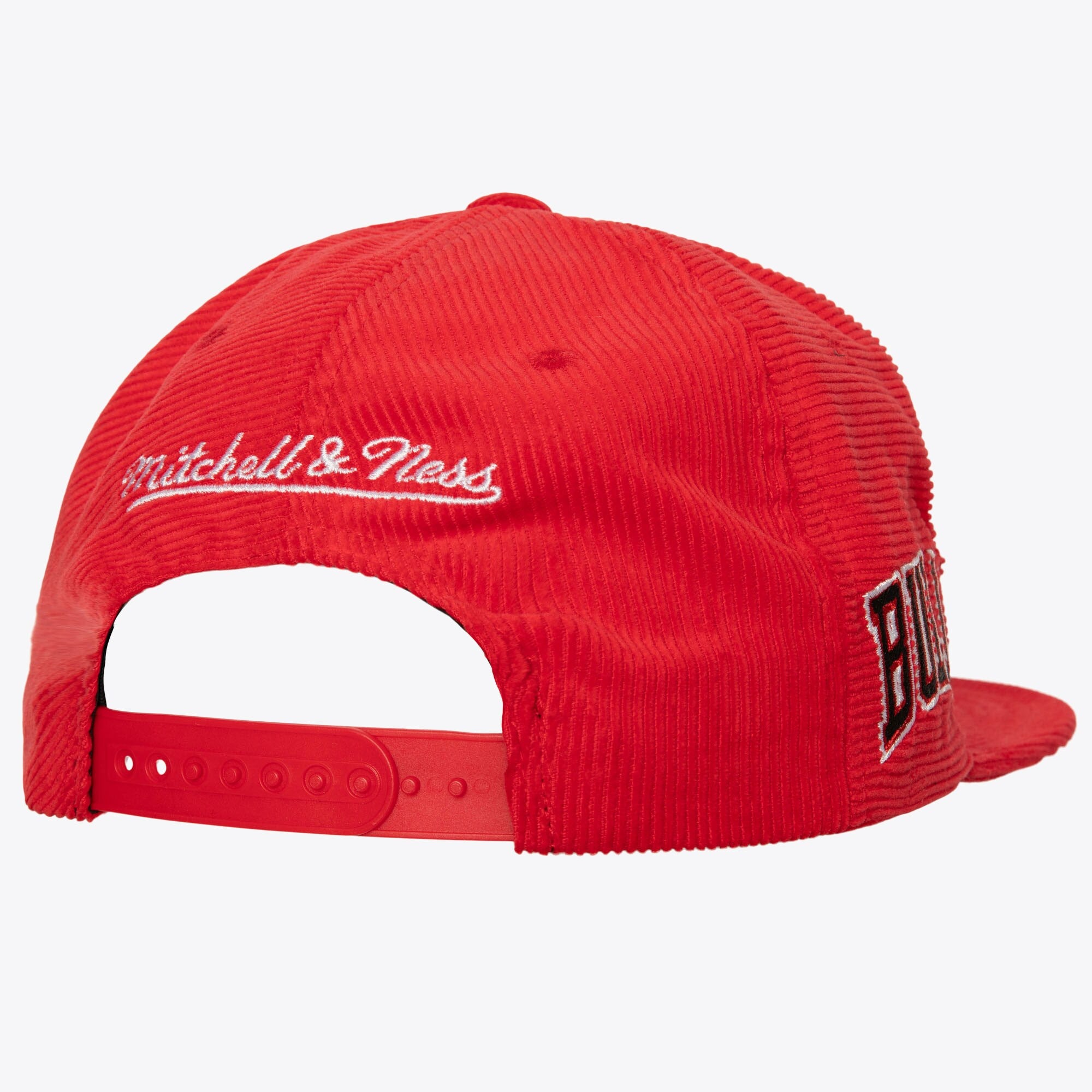 MENS MITCHELL & NESS NBA ALL DIRECTIONS SNAPBACK BULLS - RED