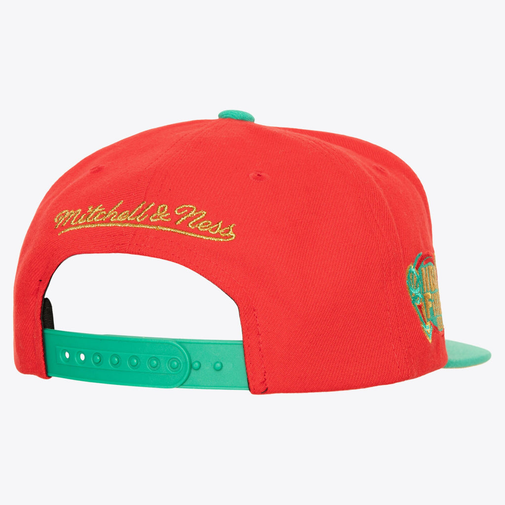 MENS MITCHELL & NESS NBA MISTLETOE SNAPBACK BULLS - RED