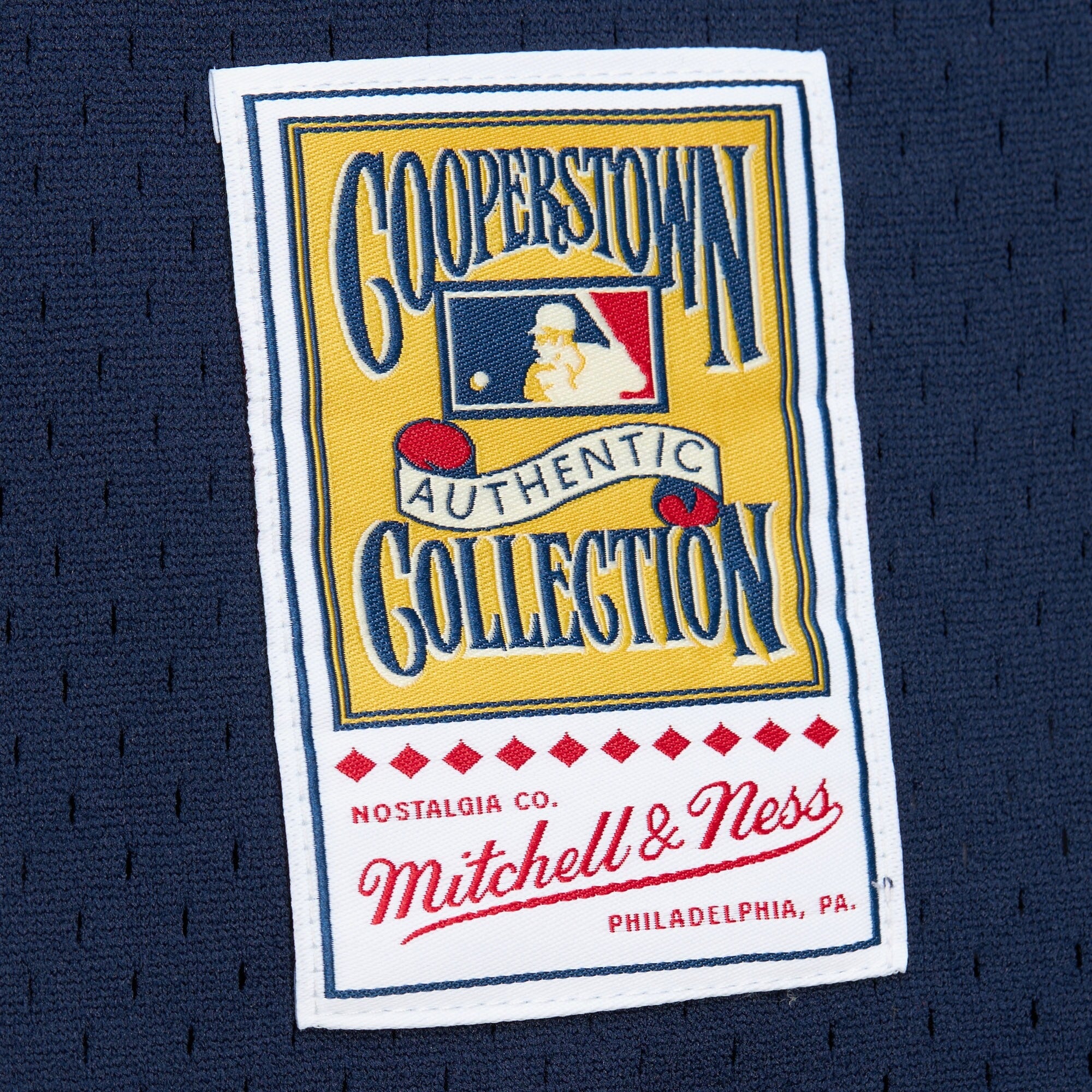 MENS MITCHELL & NESS MLB AUTHENTIC BP JERSEY - YANKEES 1997 REGGIE JACKSON