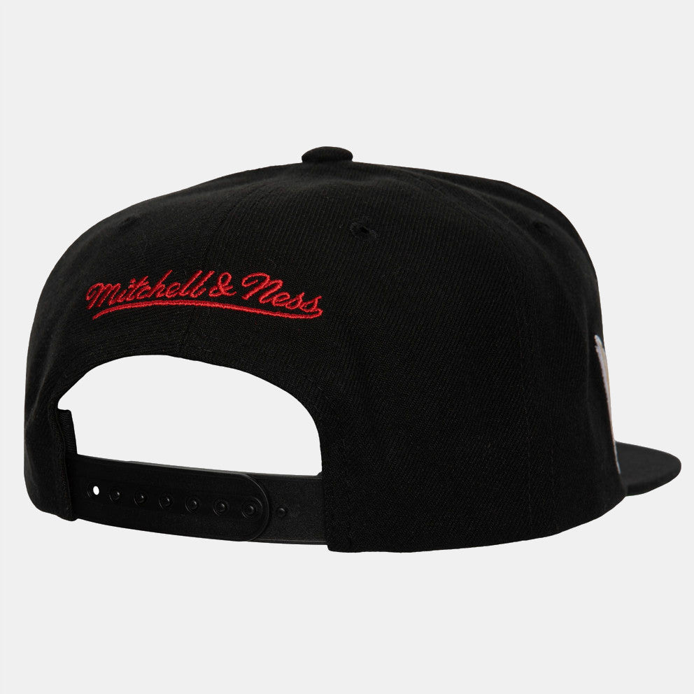MENS MITCHELL & NESS NBA WORLD CHAMPS SNAPBACK BULLS - BLACK