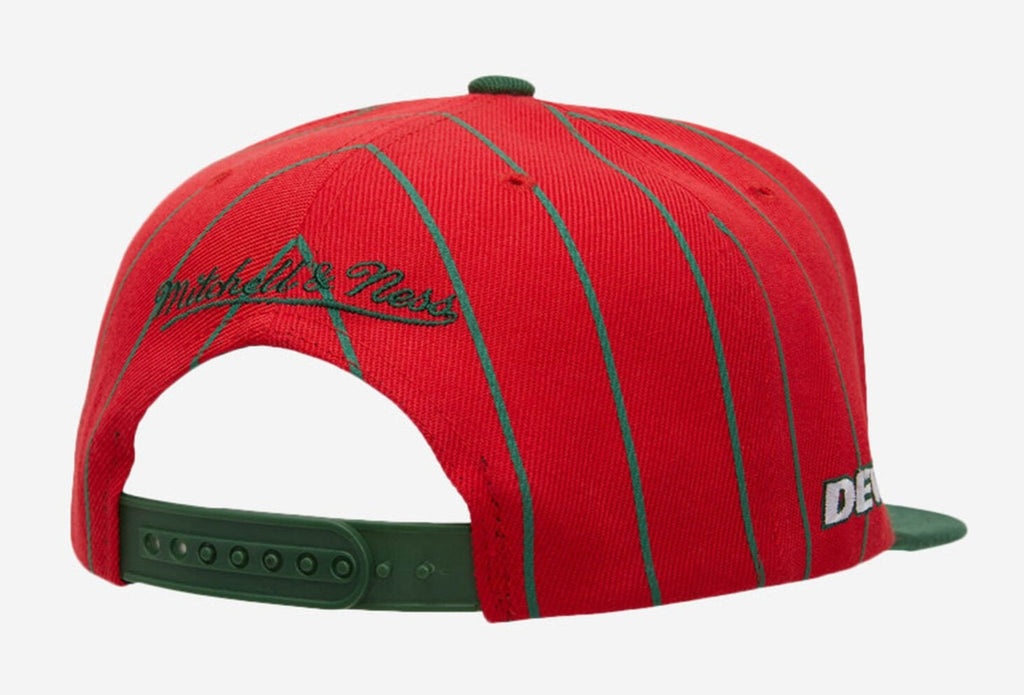Mens Mitchell & Ness NHL TEAM PIN SNAPBACK DEVILS