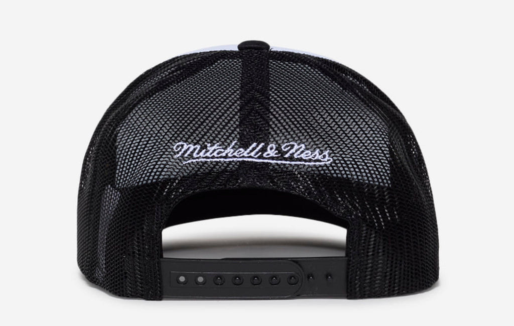 MENS MITCHELL & NESS NBA CHAMPIONS TRUCKER HWC TRAIL BLAZERS - WHITE