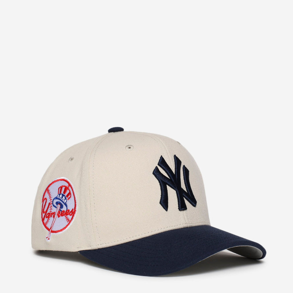 MENS MITCHELL & NESS MLB GAME ON PRO SNAPBACK YANKEES