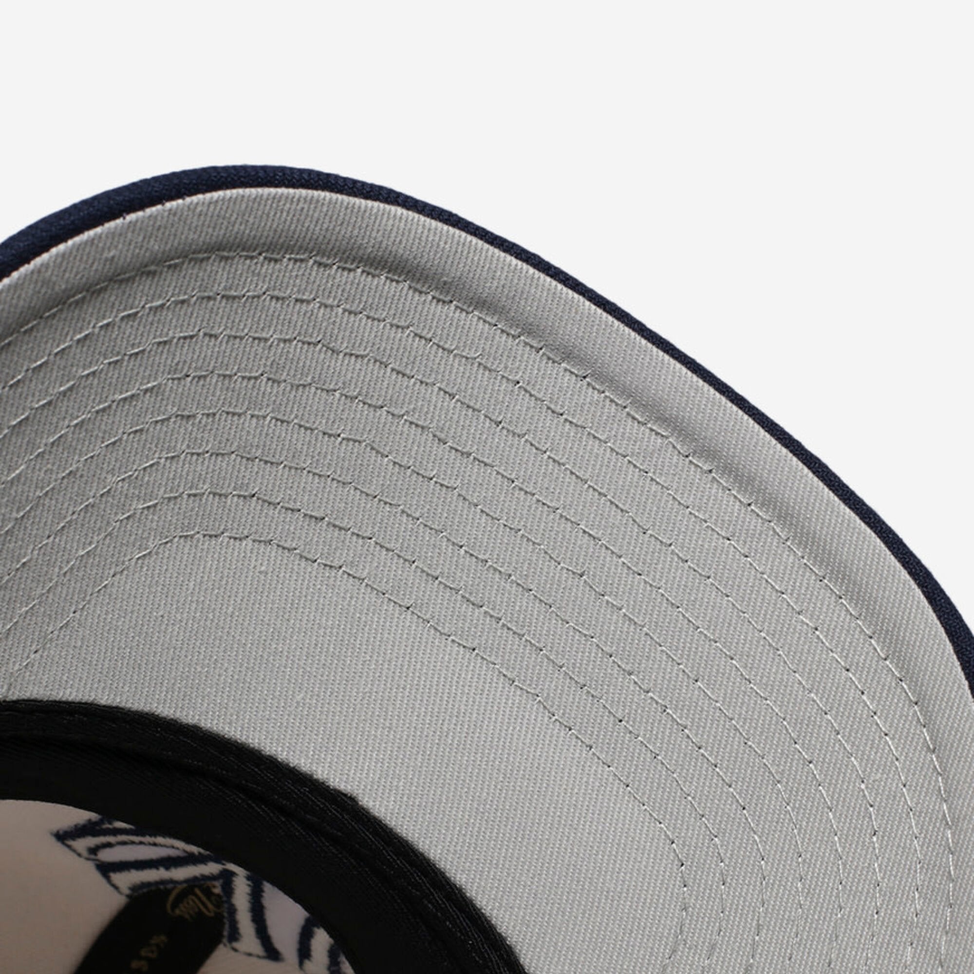 MENS MITCHELL & NESS MLB GAME ON PRO SNAPBACK YANKEES