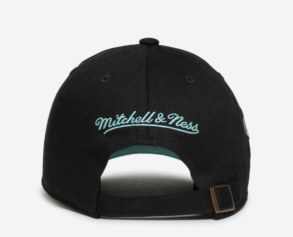 MENS MITCHELL & NESS NBA SIDEWALK SKETCH STRAPBACK HWC GRIZZLIES - BLACK