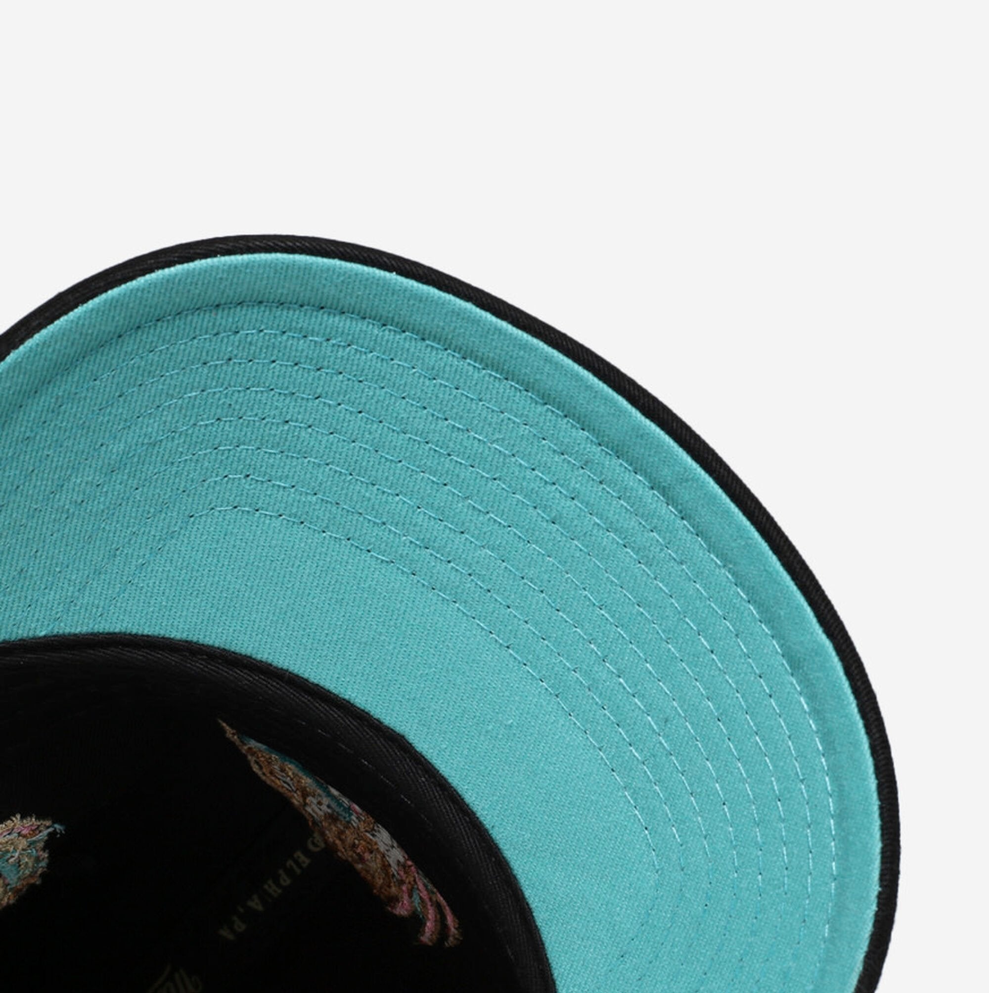 MENS MITCHELL & NESS NBA SIDEWALK SKETCH STRAPBACK HWC GRIZZLIES - BLACK